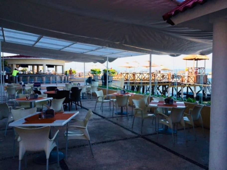 Punta Me Apartment Beach Front In The Hotel & Waterpark แคนคูน ภายนอก รูปภาพ