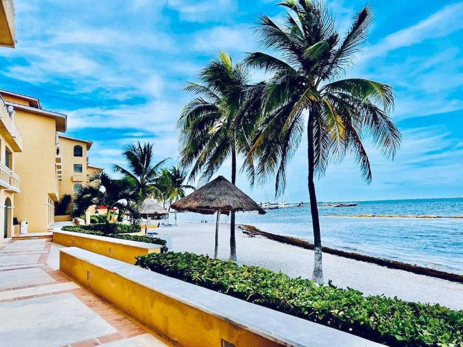Punta Me Apartment Beach Front In The Hotel & Waterpark แคนคูน ภายนอก รูปภาพ